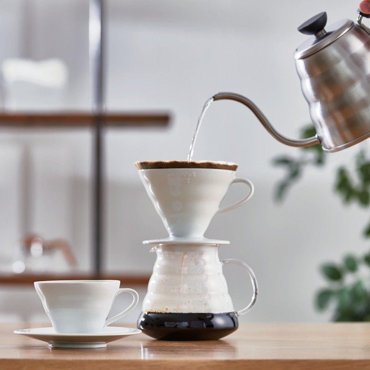 HARIO | V60 Dripper 02 - Plastic